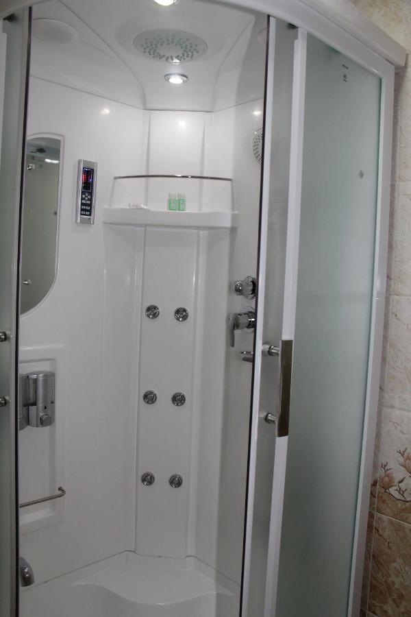 Zafaron Hotel Taszkent Zewnętrze zdjęcie