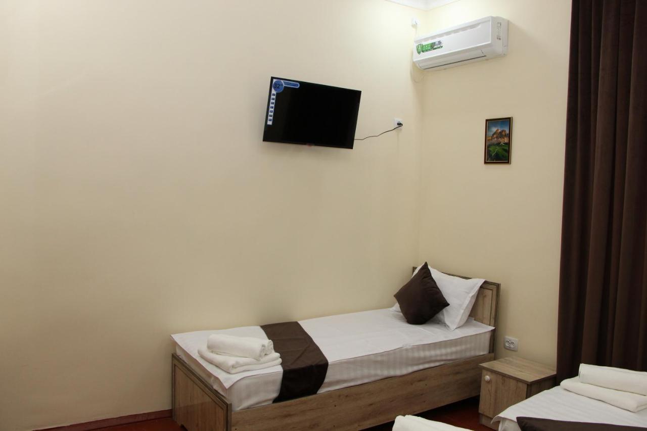 Zafaron Hotel Taszkent Zewnętrze zdjęcie