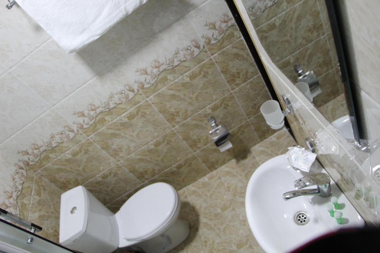 Zafaron Hotel Taszkent Zewnętrze zdjęcie