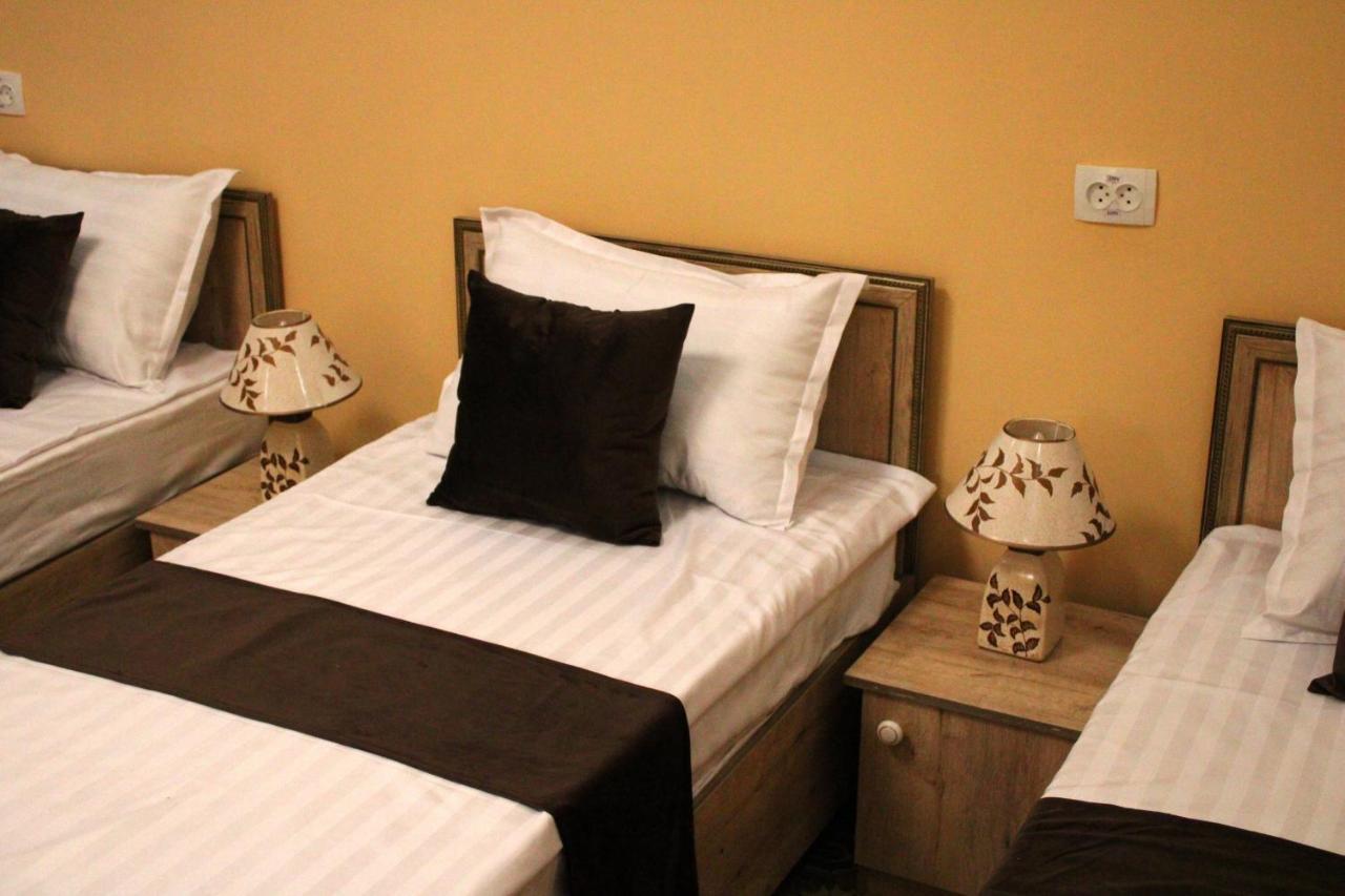 Zafaron Hotel Taszkent Zewnętrze zdjęcie